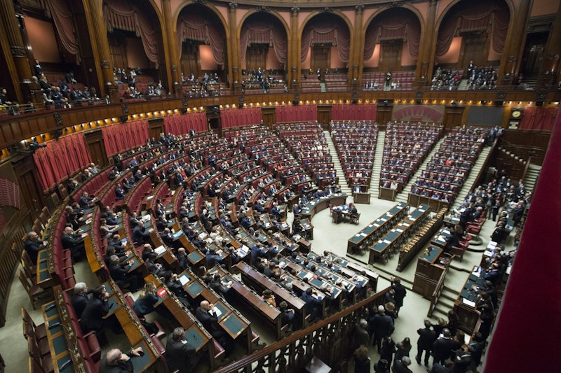 European Energy Coalitions Navigate Fragile Geopolitical Truces Ahead of Winter
